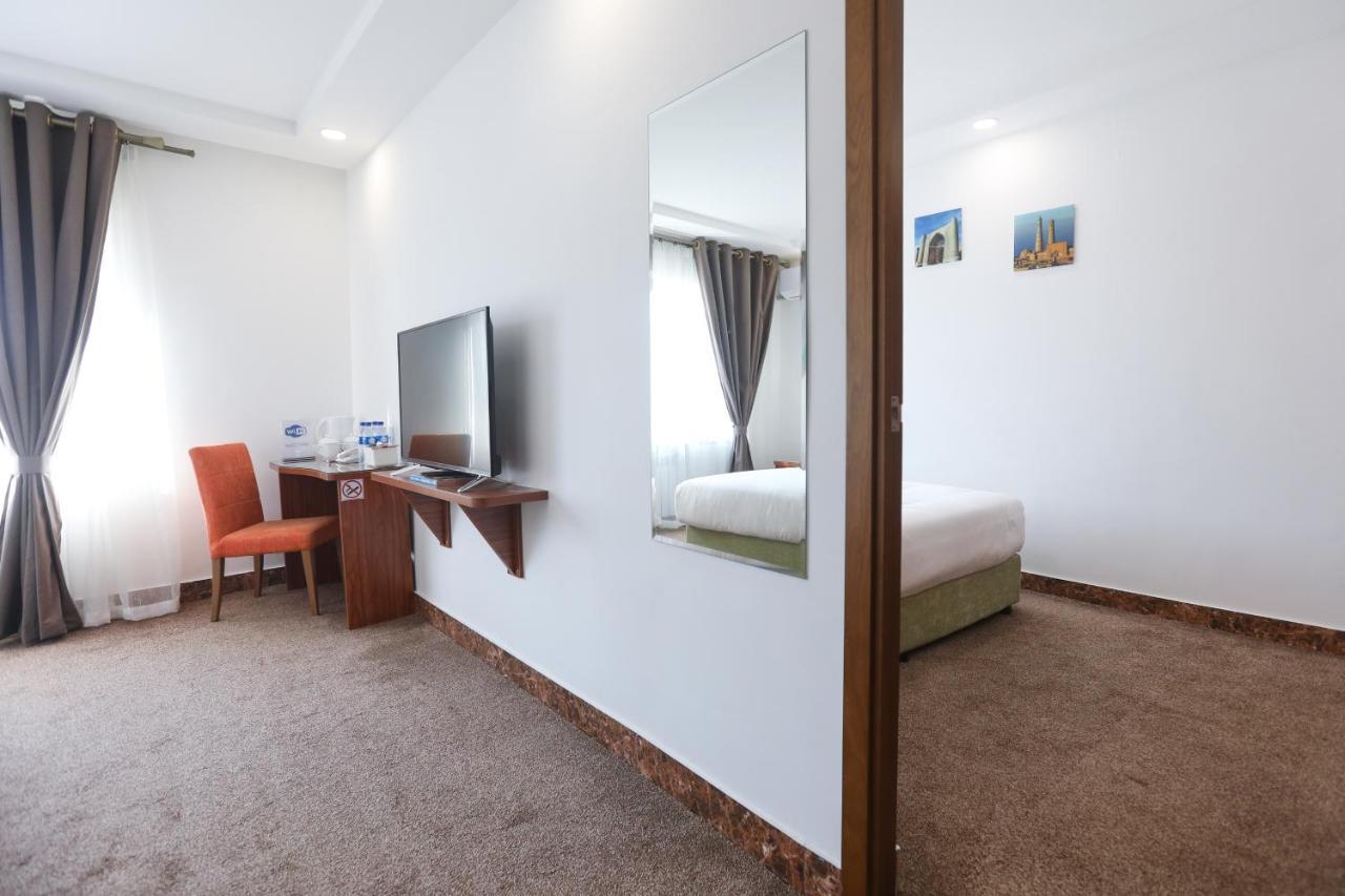 Sunrise Hotel Tasjkent Eksteriør bilde