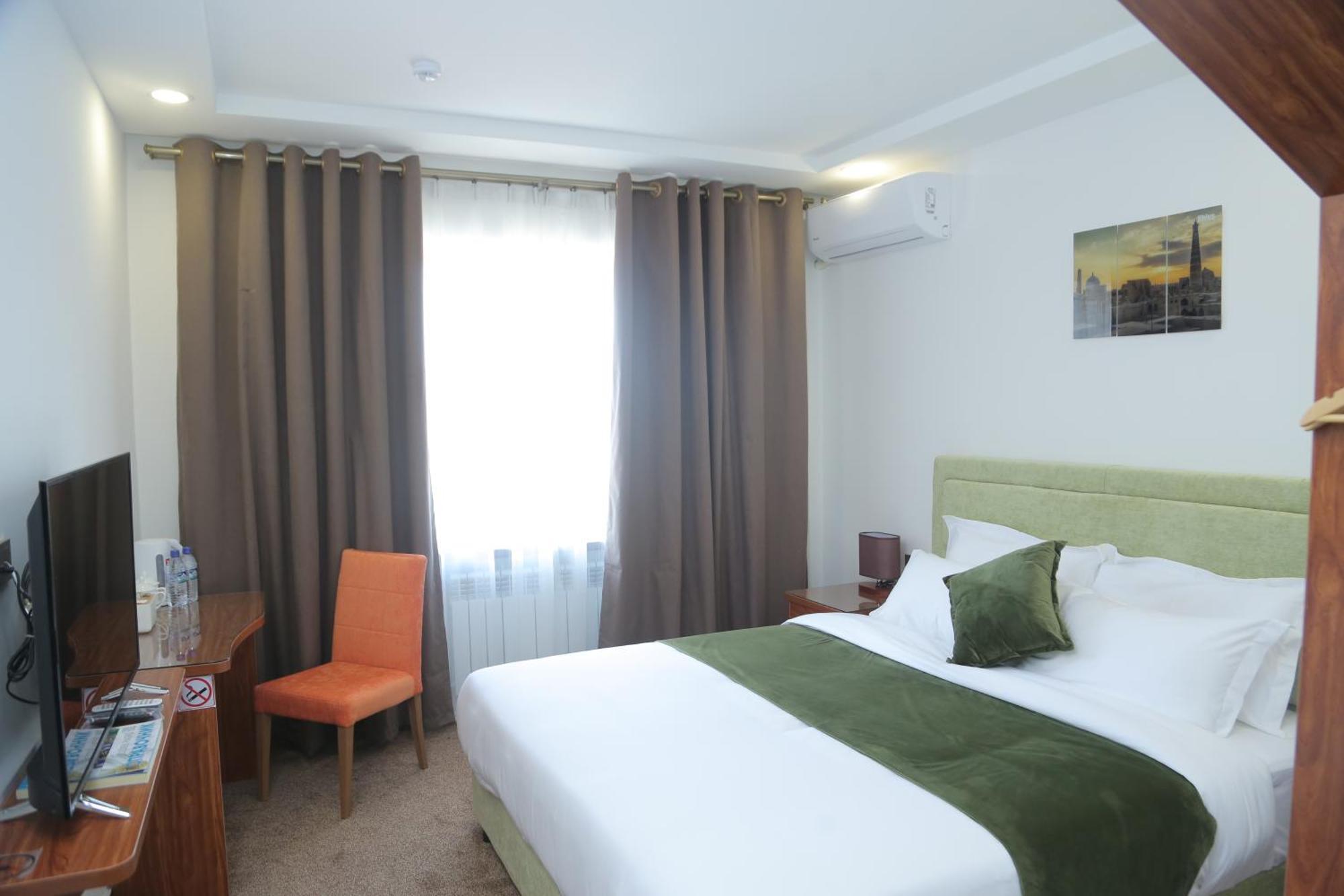 Sunrise Hotel Tasjkent Eksteriør bilde